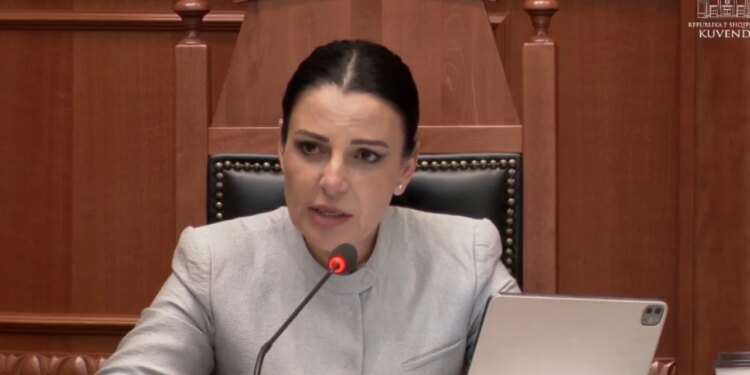 Reagimi zyrtar: Gjykata Kushtetuese pranon ankimimin e Ramës, Belinda Balluku kthehet në detyrë.