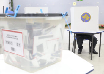Rekordi i votimeve në vendvotimet në Kosovë