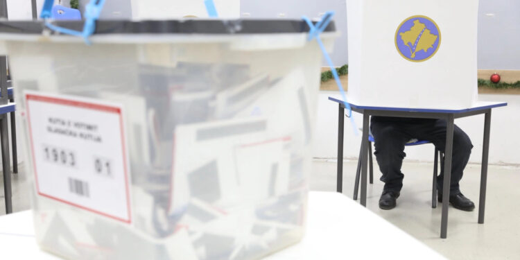 Rekordi i votimeve në vendvotimet në Kosovë