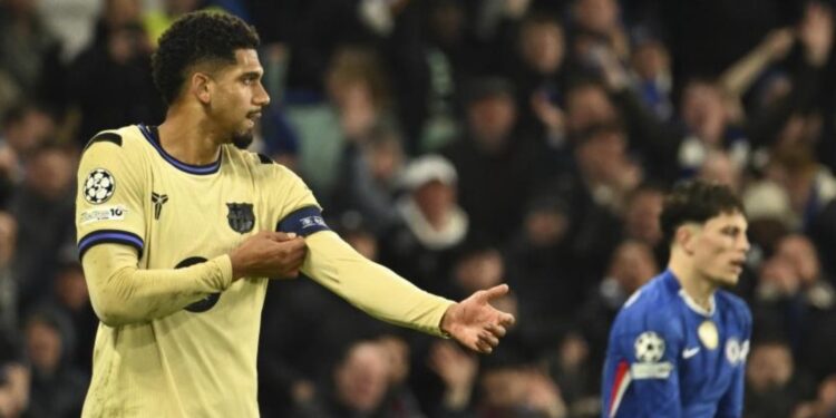 Ronald Araujo përballet me sfida, i kërkon Barcelonës më shumë kohë për t'u rikuperuar emocionalisht.