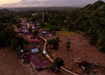 Rritet numri i viktimave në Indonezi, 500 të vdekur nga përmbytjet/ Ekipet vazhdojnë kërkimet, shumë persona ende të zhdukur