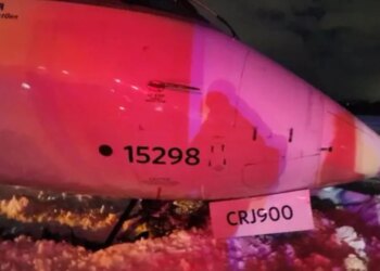 SHBA: Avioni dalë nga pista e akullt, autoritetet njoftojnë se askush nuk është lënduar.