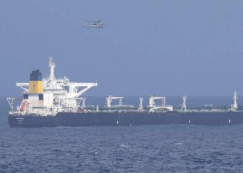 SHBA bllokon anijen e tretë pranë Venezuelës, rritet shtypja mbi "flotën e fshehtë"