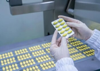 SHBA dhe Britania e Madhe nënshkruajnë marrëveshje për tarifa zero në produktet farmaceutike.