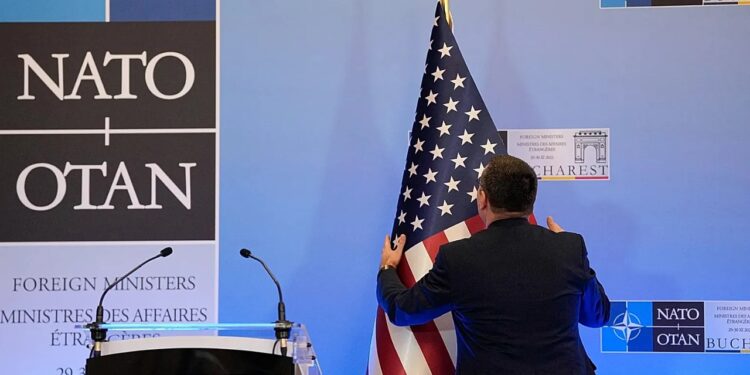 SHBA i bën thirrje NATO-s: Duhet të merrni përgjegjësinë për mbrojtjen e Aleancës deri në vitin 2027, ndryshe do të reduktojmë kontributin tonë.