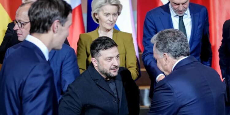 SHBA ofron mbështetje të madhe për sigurinë e Ukrainës, por çështja e sovranitetit mbetet e paqartë.