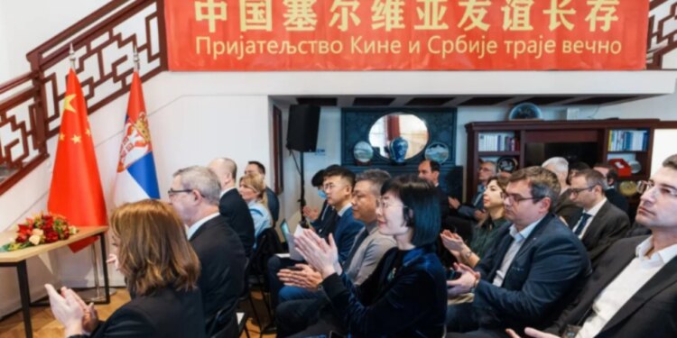 Serbia dhe Kina fillojnë kolaborimin në teknologjitë hapësinore, sipas ministrit serb të Bujqësisë: Ka një ndikim të rëndësishëm shoqëror dhe ekonomik.