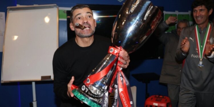 Sergio Conceiçao tregon për atmosferën rreth Milanit: Fitoi Superkupën e Italisë vitin e kaluar.