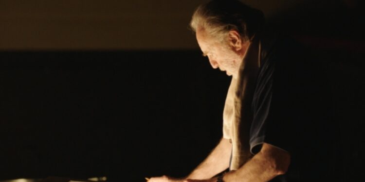 Shfaqja ‘Zonja Macbeth’ ndalet për shkak të sëmundjes së Riccardo Chailly gjatë performancës në La Scala