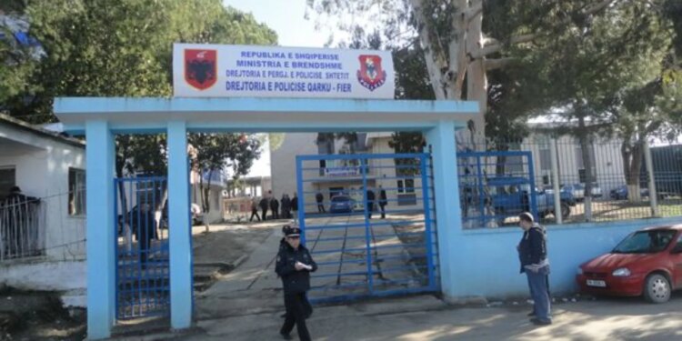 Shoferi arratiset pas përplasjes me këmbësoren, arrestohet në Fier