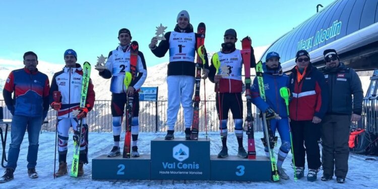 Shqipëria shkëlqen sërish në Kupën e Botës të skive alpine, Denni Xhepa fiton vendin e parë në Val Cenis, duke u ndiqur nga dy skiatorët francezë.