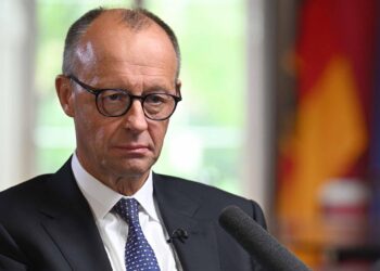 Sulmi terrorist në Sydney, Merz shprehet: Më la të prekshëm, duhet të luftojmë antisemitizmin.