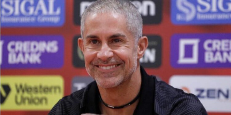 Sylvinho tregon për jetën si trajner dhe qytetar global: Njohës i kulturave të ndryshme.