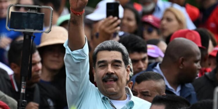 Tensionet në Karaibe rriten: Trump vendos sanksione të reja dhe kërcënon Venezuelën, Maduro shpall “epokën e piraterisë amerikane”