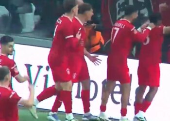 Tirana-Partizani/ Festë e madhe në “Arenën Kombëtare”, ‘Demat’ sigurojnë avantazhin brenda 7 minutave