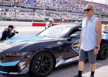 Tragjedia ajrore në Karolinën e Veriut, ish-ylli i NASCAR humb jetën së bashku me familjen e tij