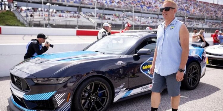 Tragjedia ajrore në Karolinën e Veriut, ish-ylli i NASCAR humb jetën së bashku me familjen e tij