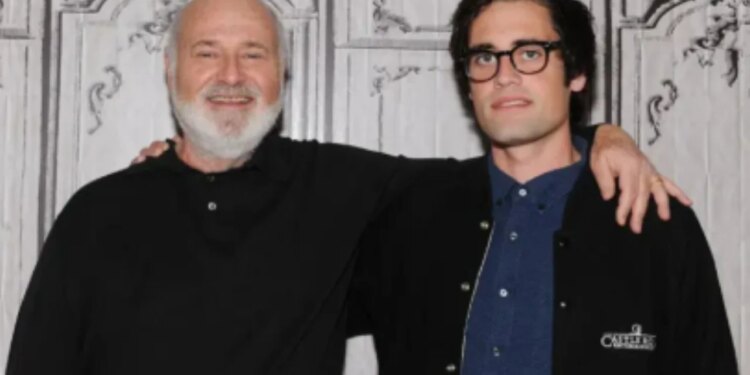 Tragjedia në Hollywood: Çifti i vrarë në shtëpinë e tyre, djali 32-vjeçar arrestohet si i dyshuari i masakrës me thikë.