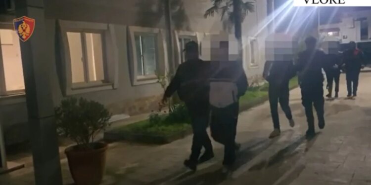 Tre të arrestuar në Vlorë, policia reagon për shqiptarin nga Kosova të mbajtur peng dhe i dhunuar për dy javë