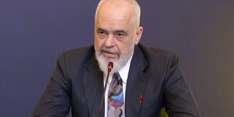“Trimoshët e BKH me armë pranë Kryeministrisë, momenti më i paharrueshëm”, Rama reagon pas njoftimit të Byrosë: Është koha për një reflektim të thellë që…