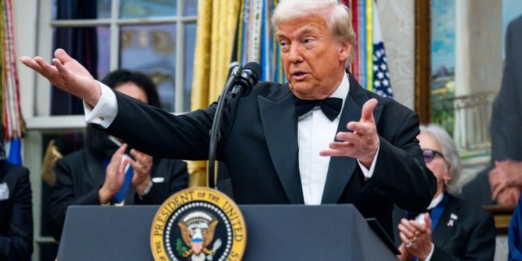 Trump komentoi operacionet tokësore në Venezuelë, presidenti: Nuk kam nevojë për miratimin e Kongresit për të vepruar.