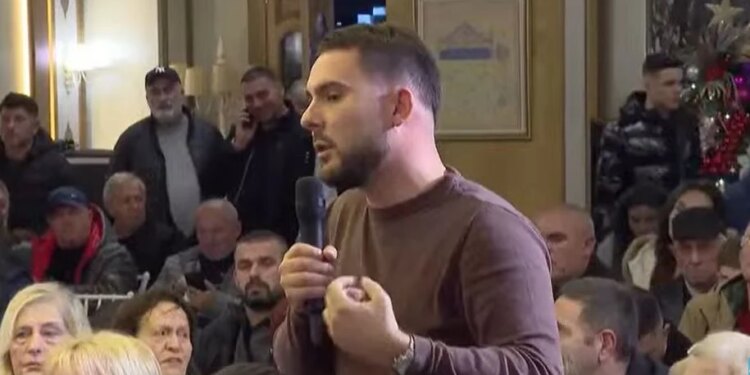 “U habitëm: Pse PD fokusohet vetëm në shkarkimin e Peleshit?”/ Rinia kritikon Berishën: E lehtë të jesh deputet në opozitë dhe të marrësh rrogën.