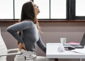 Ushtrimi i lehtë dhe i pavarur për lehtësimin e dhimbjeve të shpinës