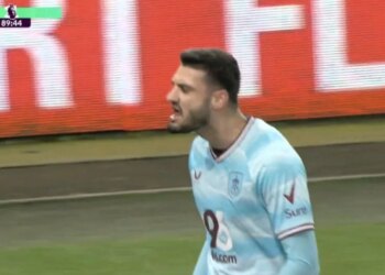 Video: Armando Broja shënon golin e tij të parë me Burnleyn, pas një pritjeje të gjatë