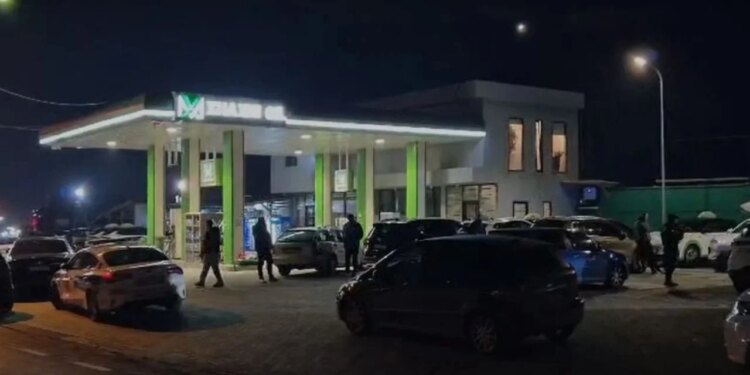 Vrasja e një biznesmeni në Elbasan, policia njofton për kërkimin e dy të dyshuarve.