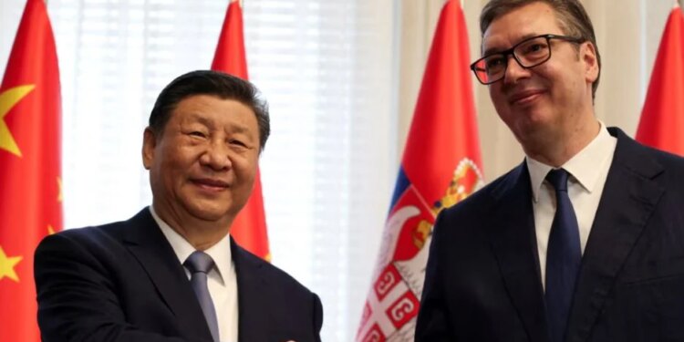 Vuçiç njofton vizitë zyrtare në Kinë: Pekini, një mik i sinqertë dhe të qëndrushëm për Serbinë