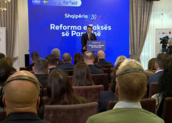 Zbatimi i taksës së re të pronës shtyhet, ministri Malaj njofton: Vlerësimet e ndërtesave përfundojnë në 2028, procesi nis në 2030.