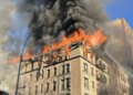 Zjarr në një ndërtesë në Manhattan, banorët evakuohen, 140 zjarrfikës në vendngjarje për të mposhtur flakët.