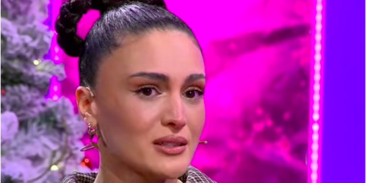 “‘Mbeta pa gjysmën time’: Sheila Haxhiraj ndan dhimbjen e saj për tragjedinë në familje”