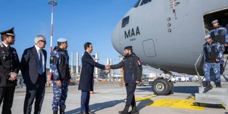 104 pasagjerë në bord, avioni ushtarak i Katarit godet dritat e aeroportit në Milano.