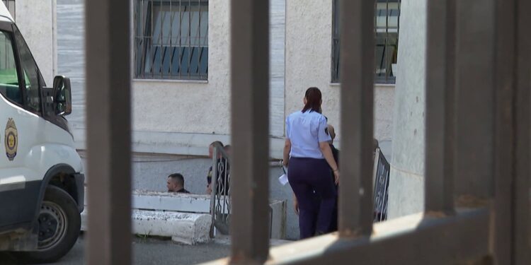 380 të burgosur në rrugë për liri/ Amnistia në shqyrtim nga SPAK. Përjashtohen vrasjet, dënimet e përjetshme dhe disa të dënuar nga GJKKO.