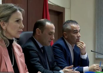 "60 policë do të ishin të mjaftueshëm" / Gjyqtarët ndjehen të paqartë, kërkohet një polic në çdo kat të gjykatës, por financat mungojnë.