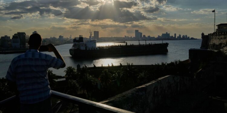 Analiza Politike: Pas Venezuelës, SHBA kërkojnë ndryshim regjimi edhe në Kubë – strategjitë e Uashingtonit në këtë proces.