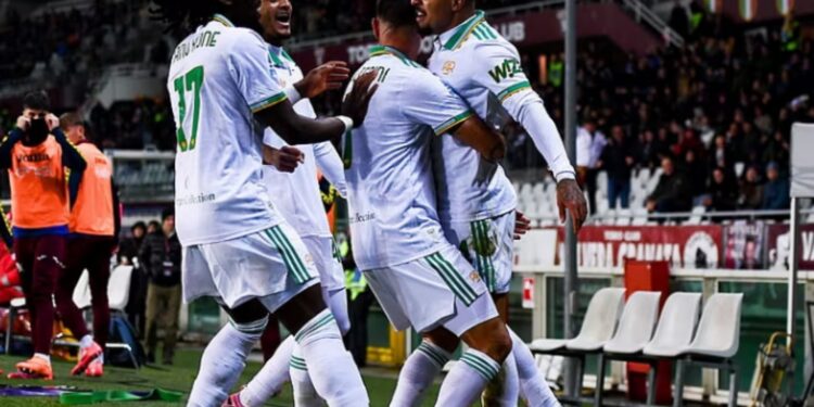 Ardian Ismajli në formacion, Torino pëson humbje ndaj Romës në Serie A