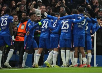 Arsenali triumfon, por Chelseat e përballim edhe gripi
Liam Rosenior hasa sfida të reja si trajner i Chelseat në ndeshjen e tij të dytë, duke përfunduar me një humbje 2-3 ndaj Arsenalit në gjysmëfinalen e parë të Kupës së Ligës. Sidoqoftë, lajmi i keq për blutë nuk përfundon këtu; sipas ‘The Sun’, disa lojtarë të skuadrës janë prekur nga gripi.