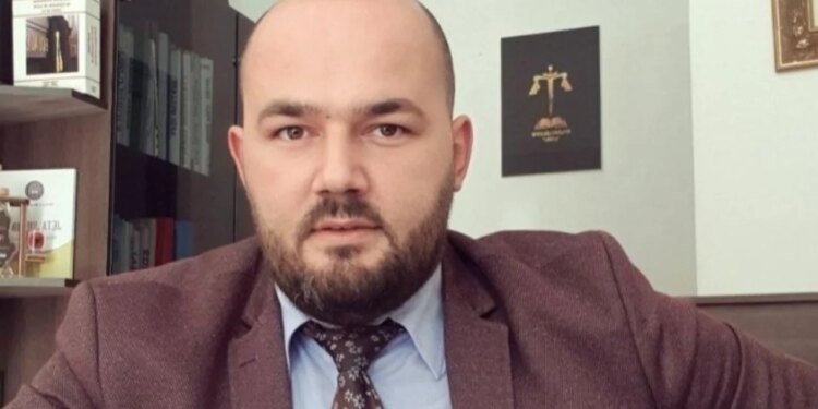 Avokati Besart Logu dënohet nga GJKKO për mashtërimin e klientit me 8 mijë euro dhe premtimin për ta liruar nga burgu
