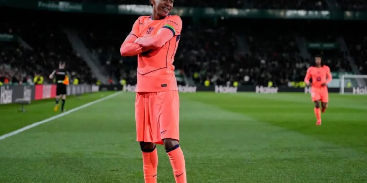 Barcelona dëshmon forcën me Yamal, katalanasit mundin Elchen dhe mbajnë vendin e parë në La Liga