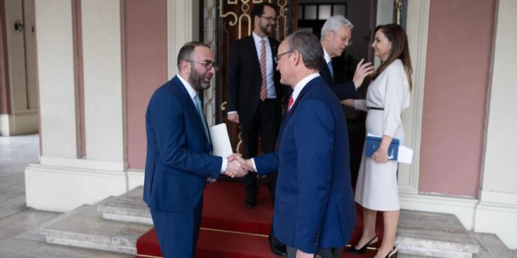 Bardhi pas takimit me ministrin gjerman për Europën: Opozita mbështet integrimin europian, por thelbësore për Shqipërinë është…