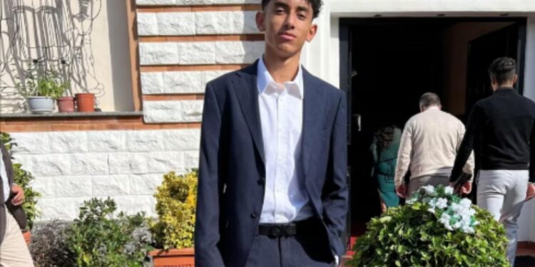 “Bëri foto me të dashurën, goditi për vdekje shokun e klasës: Dëshmia e 19-vjeçarit zbulon arsyen.”