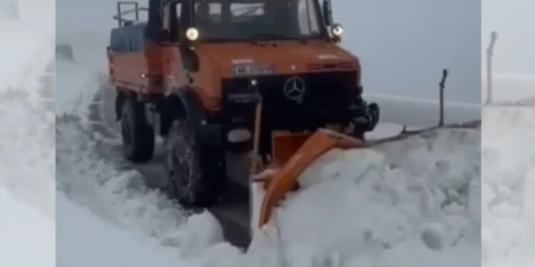 Bora mbulon vendin, Rama informon: Autoriteti Rrugor Shqiptar po punon në të gjithë territorin, apel për qytetarët që të tregojnë kujdes.