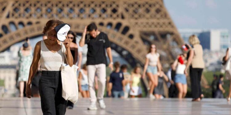 Copernicus: Viti 2025 shpallet viti i tretë më i ngrohtë i regjistruar ndonjëherë