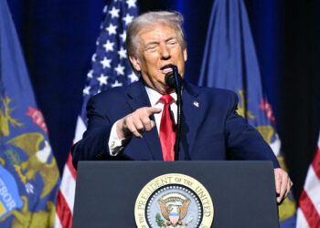 “Danimarka nuk është në gjendje të mbrojë Groenlandën,” Trump i shkruan presidentit të Norvegjisë, duke vënë në pikëpyetje sovranitetin danez.