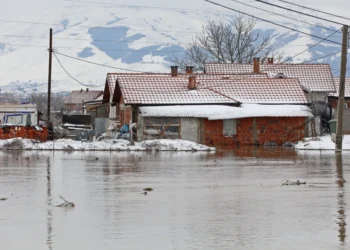 Disa komuna mbeten pa furnizim me ujë të pijshëm për shkak të vërshimeve