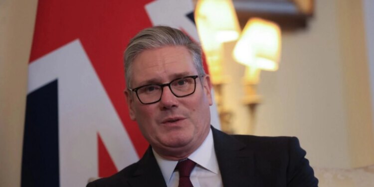 Dosja Epstein: Pas publikimit të fotove nga Departamenti i Drejtësisë, Starmer i bën thirrje Princit Andrew të japë dëshminë e tij para Kongresit Amerikan.