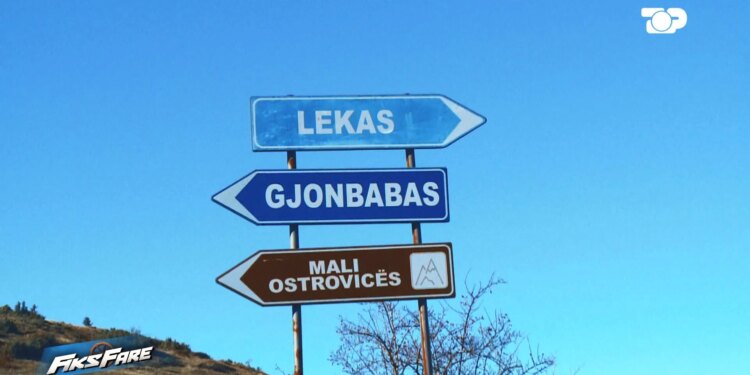 Fiks Fare: Gjonbabas pa energji elektrike të paprekura që nga elektrifikimi, të izoluar dhe të harruar.