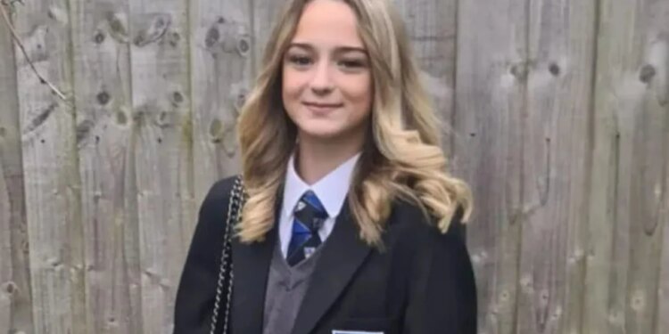 Flakët përfshijnë shtratin gjatë gjumit, 13-vjeçarja humb jetën tragjikisht, dyshohet si shkak një çakmak.